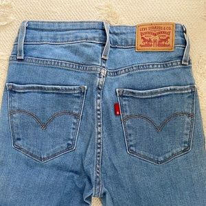 Levi jeans